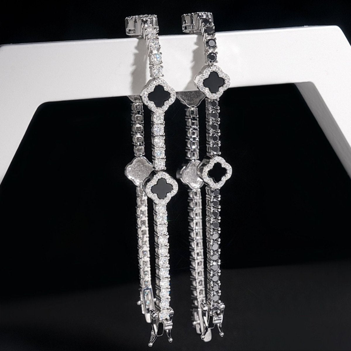 S925 Silver Moissanite Clover Bracelet - AKAK BODYJEWELRY - ear - tunnel