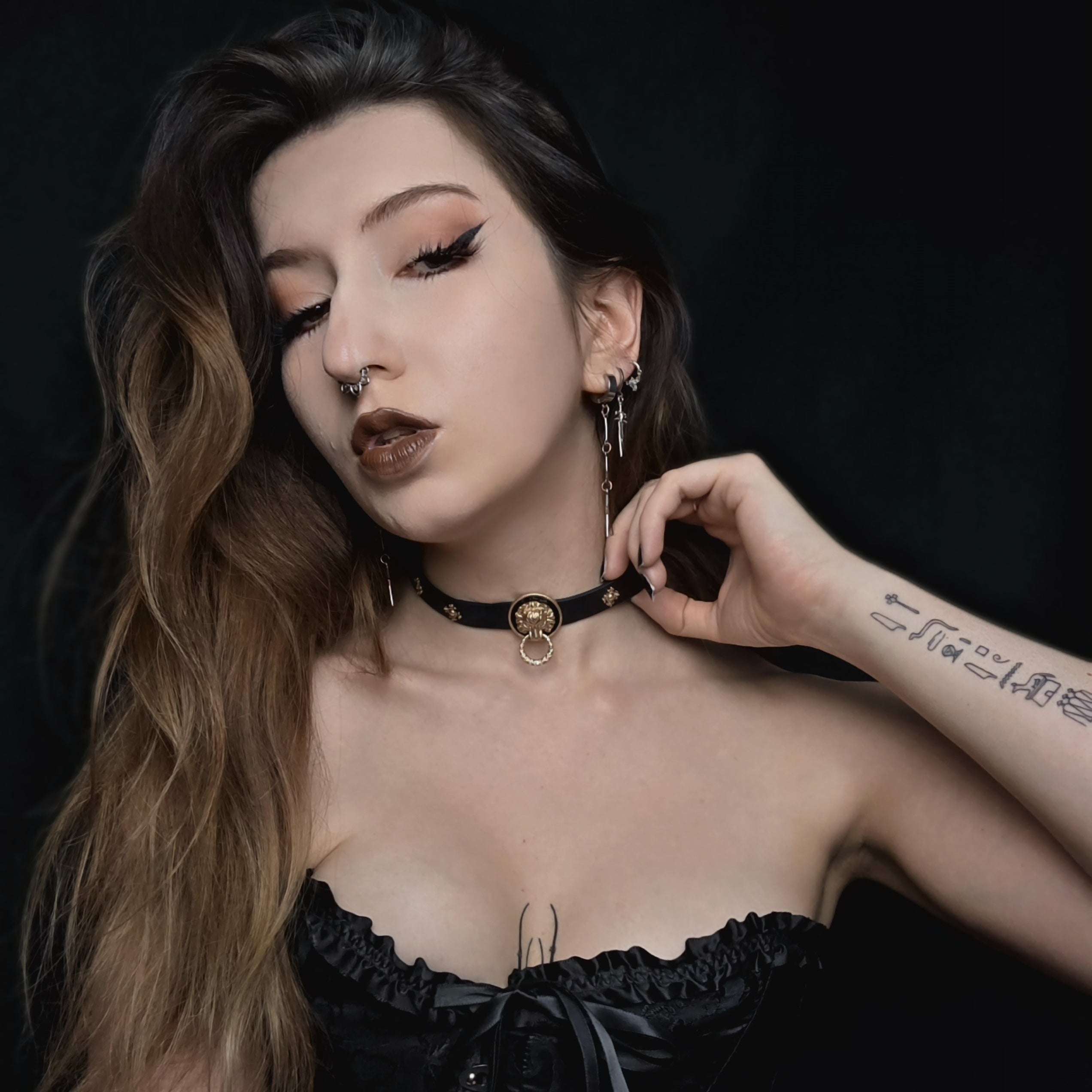 Regal Roar Leather Gothic Choker