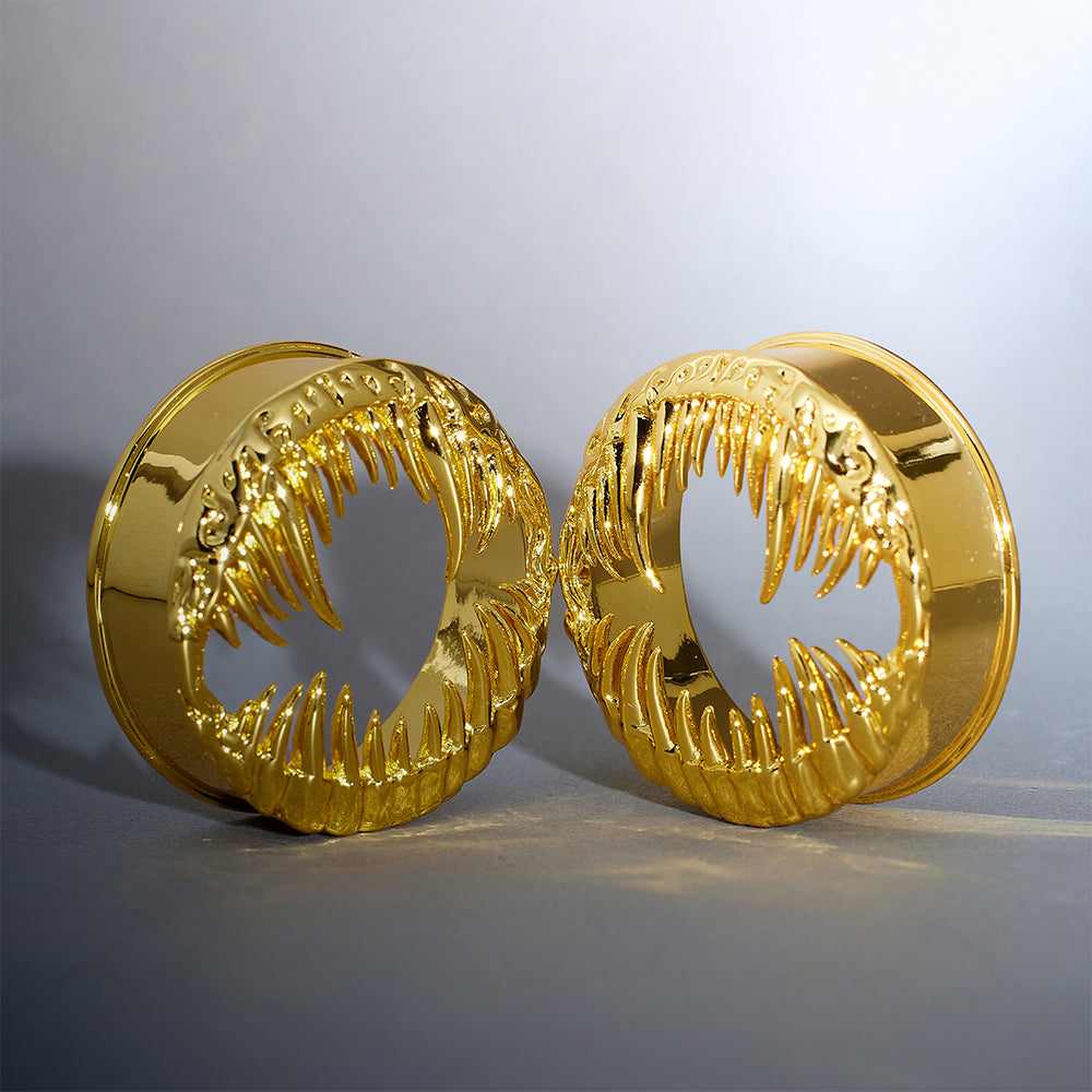 Roter Moissanit 14 Karat Weißgold, glänzende Sterne, Ohr-Tunnel (2 Stück) 