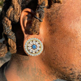 Blauer Sea Daisy Moissanite 14K Ohr Tunnel (2 Stück)