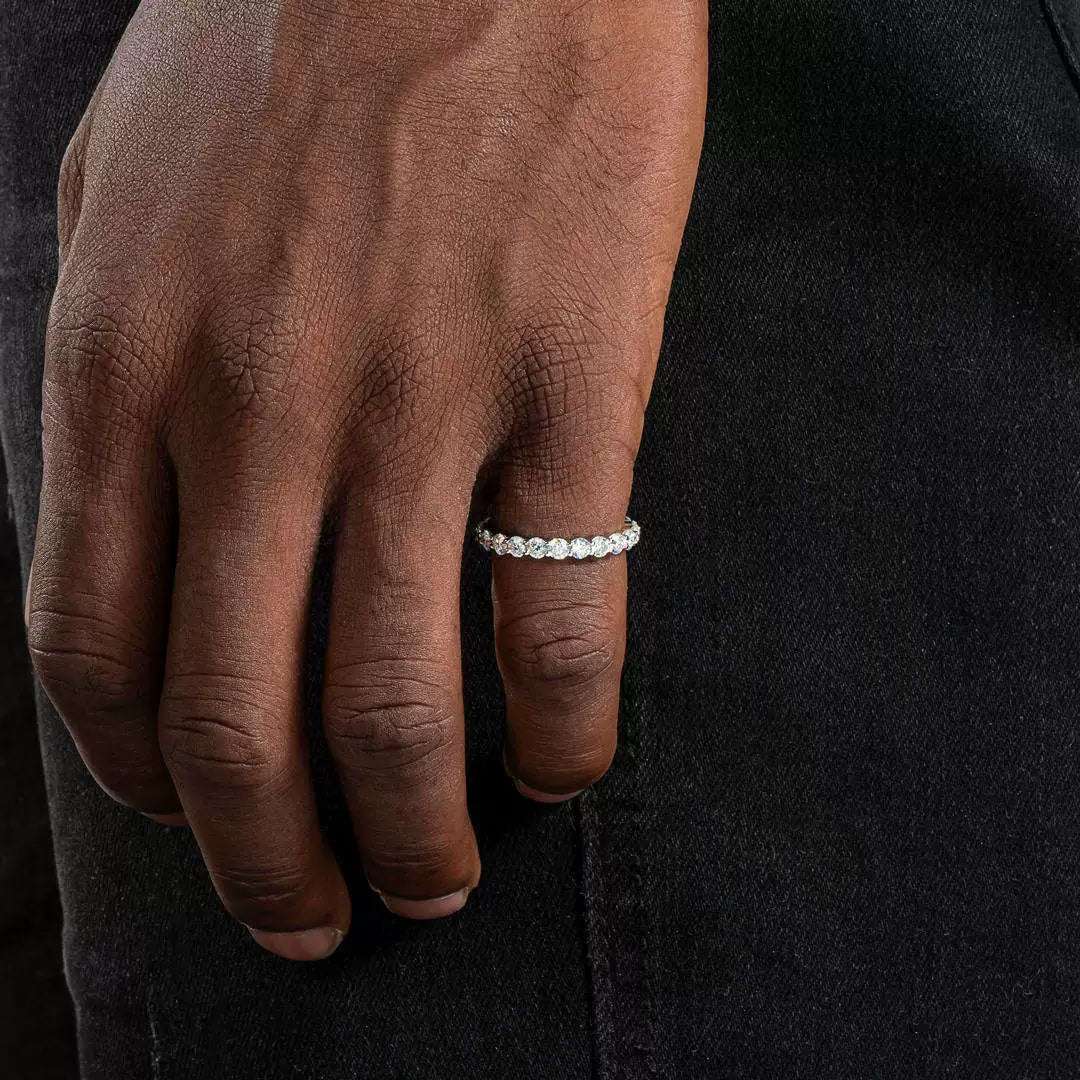 S925 Moissanite Glintline Ring