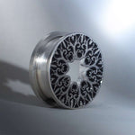 Stainless Steel Pattern Fiore Ear Piercing Ear Gauge Tunnels 2pcs