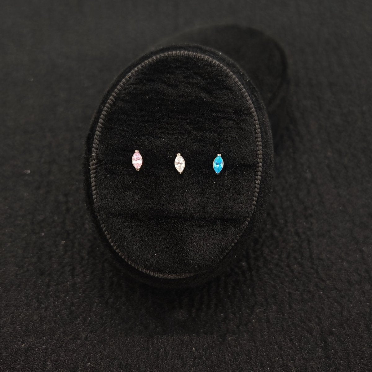 Titanium Single CZ Prong-Set Piercing Stud | 1PC – Blue / White / Pink | Ear Nose Body Jewelry - AKAK BODYJEWELRY-ear-tunnel