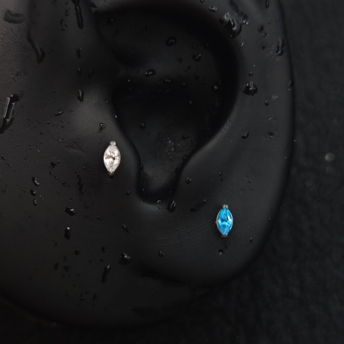 Titanium Single CZ Prong-Set Piercing Stud | 1PC – Blue / White / Pink | Ear Nose Body Jewelry - AKAK BODYJEWELRY-ear-tunnel